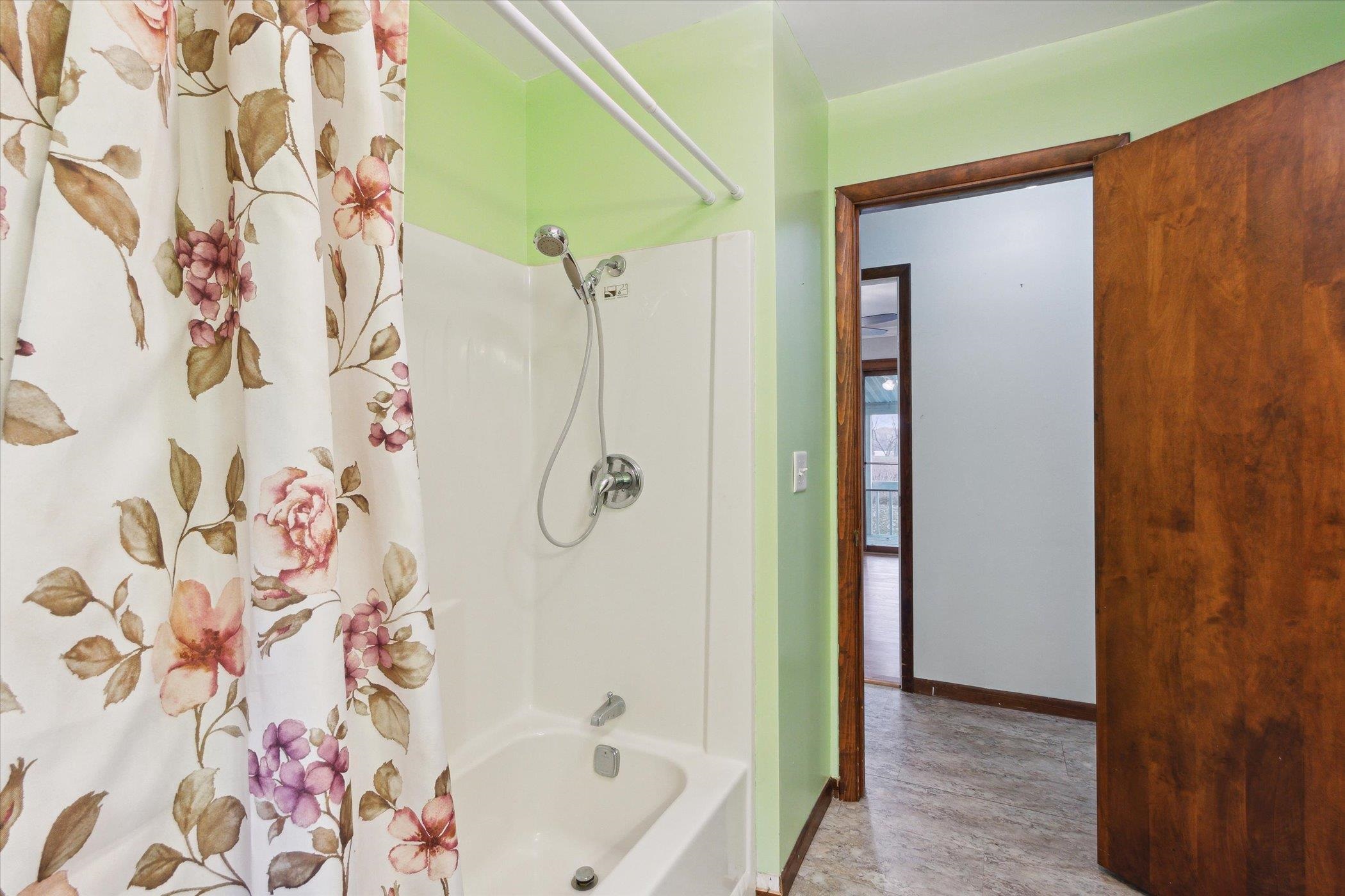3402 North Crystal Road Vestaburg, MI 48891 - Photo 21 of 51