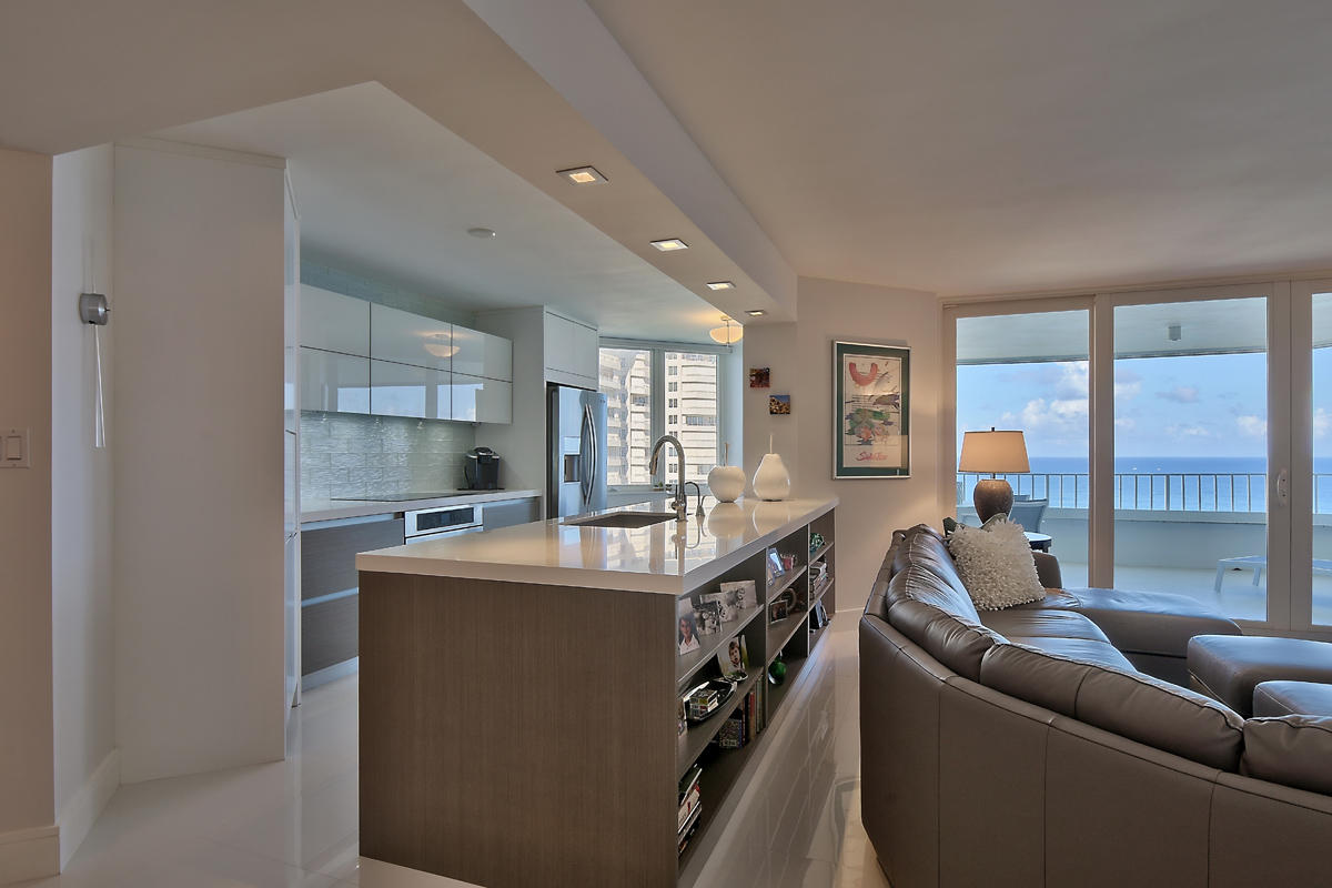 550 South Ocean Boulevard, Unit 1705 Boca Raton, FL 33432 - Photo 4 of 43 N2G_10