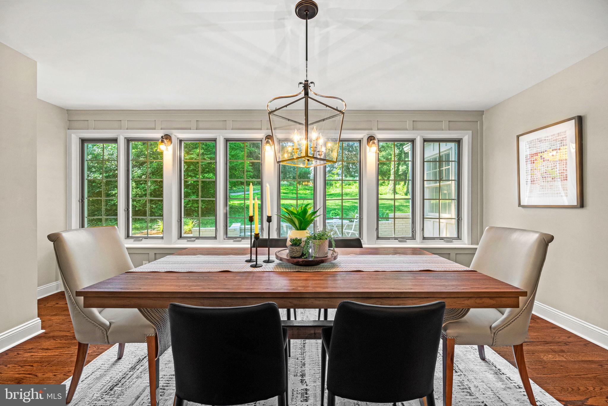79 Crestline Road Wayne, PA 19087 - Photo 24 of 51 Dining room - view of backyard