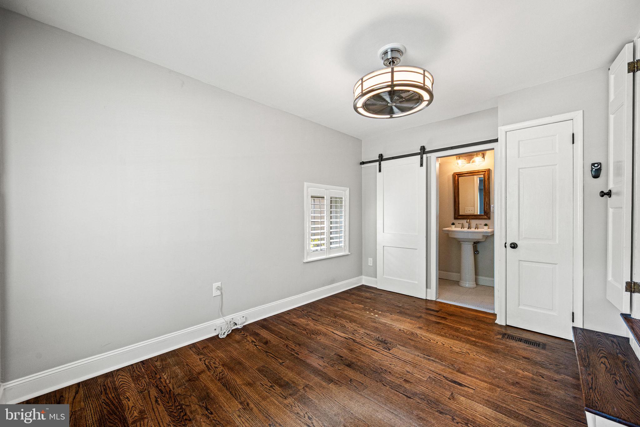 79 Crestline Road Wayne, PA 19087 - Photo 26 of 51 Guest room or home office with full bathroom