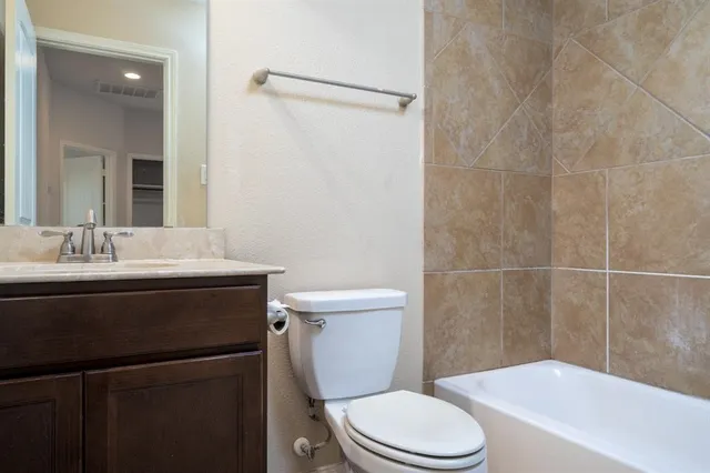 $2,200 | 1906 Howth Avenue, Houston, TX 77051