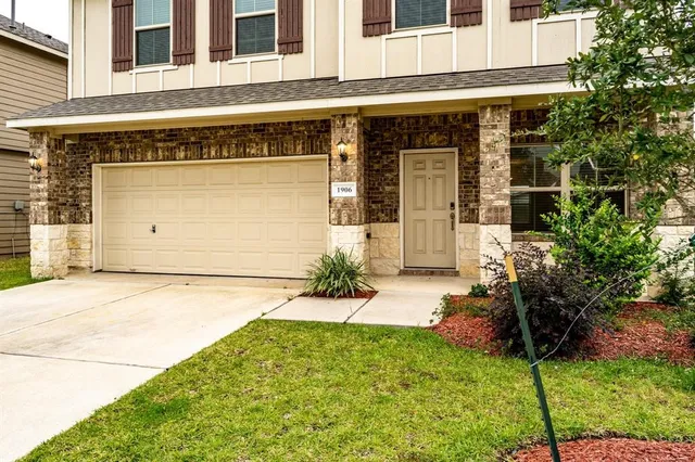 $2,200 | 1906 Howth Avenue, Houston, TX 77051