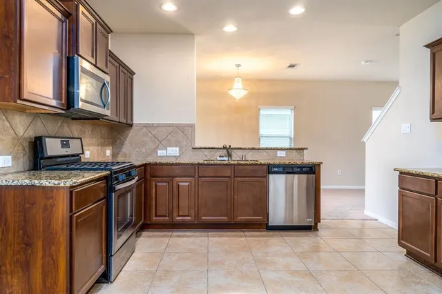 $2,200 | 1906 Howth Avenue, Houston, TX 77051