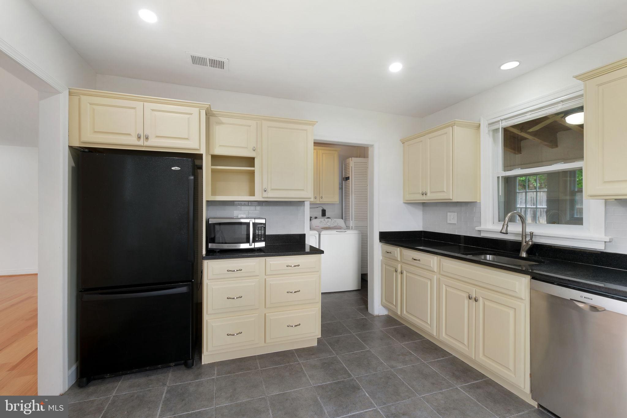 2807 Sheraton Street Silver Spring, MD 20906 - Photo 5 of 23