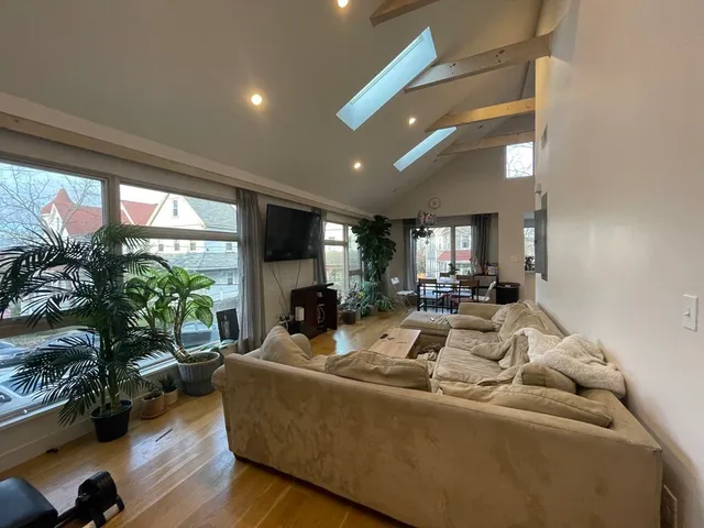 $6,900 | 41 Thornton Street, Unit 41, Boston, MA 02119