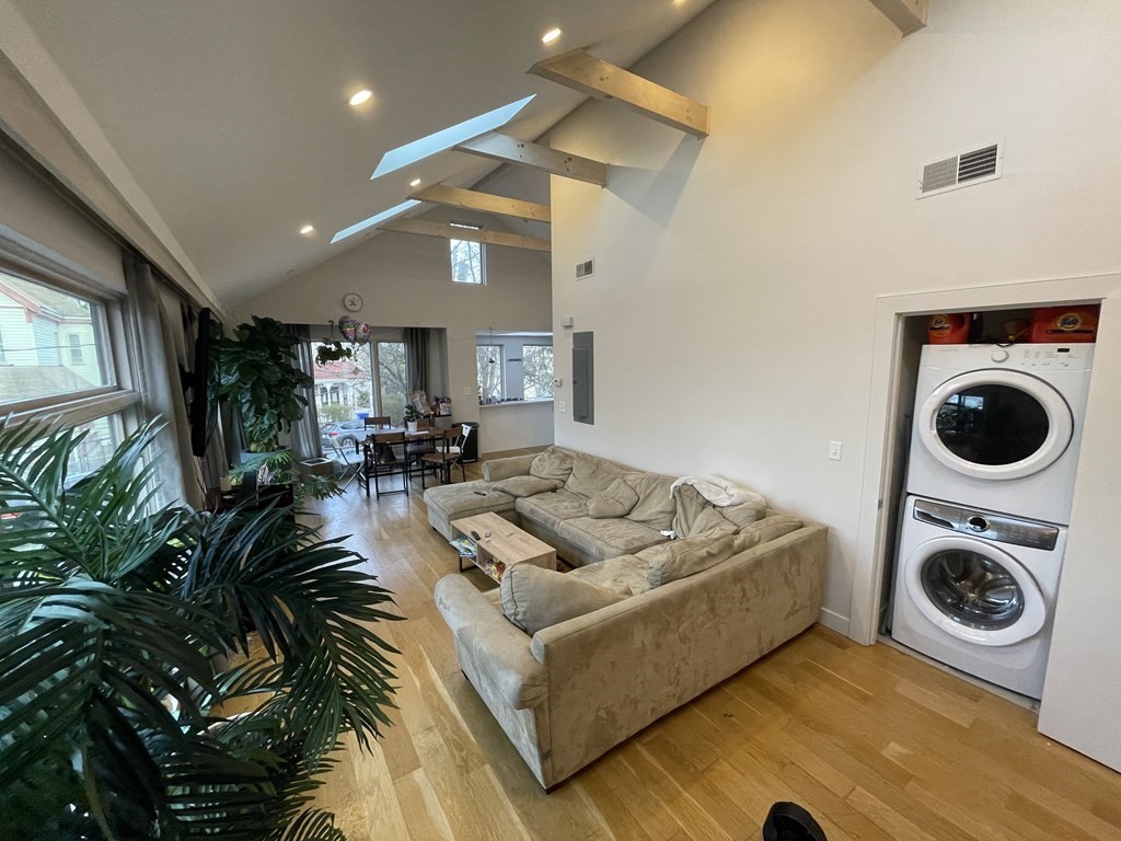 41 Thornton Street, Unit 41 Boston, MA 02119 - Photo 3 of 9