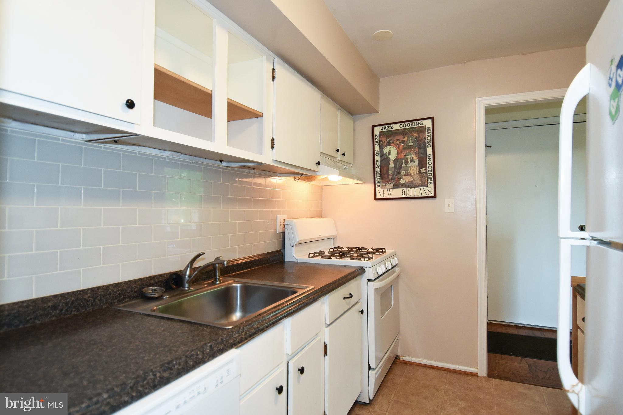 124 Haycock Road, Unit C1 Falls Church, VA 22046 - Photo 14 of 26