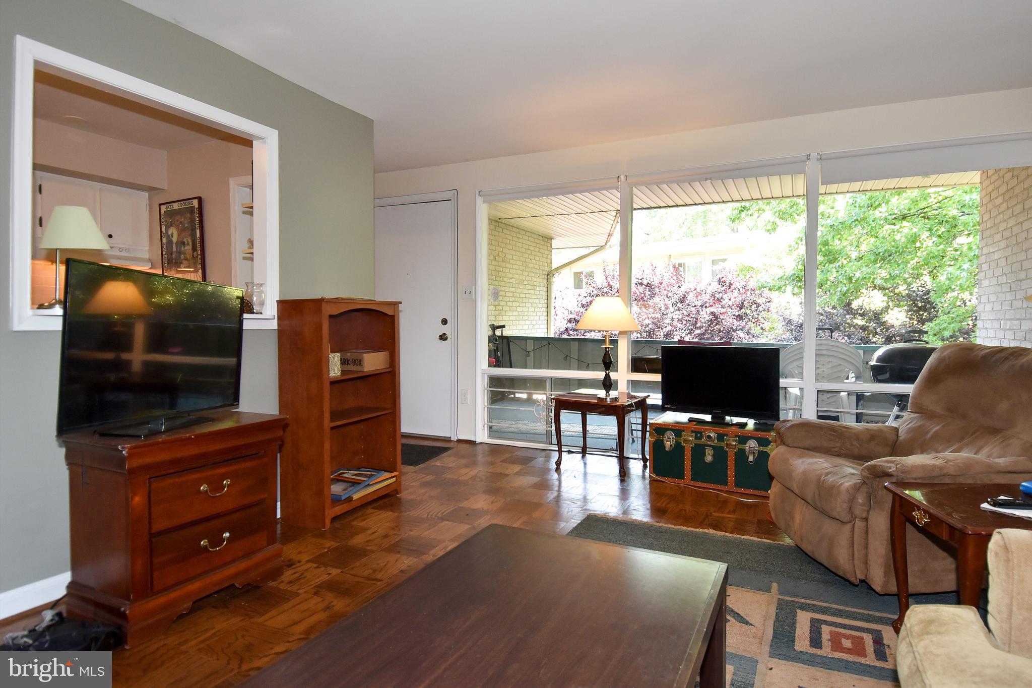 124 Haycock Road, Unit C1 Falls Church, VA 22046 - Photo 7 of 26