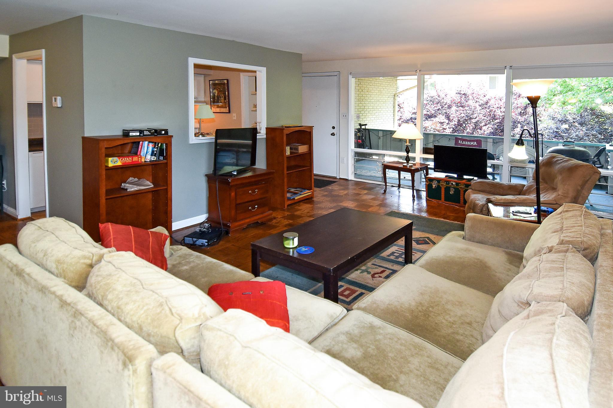 124 Haycock Road, Unit C1 Falls Church, VA 22046 - Photo 9 of 26