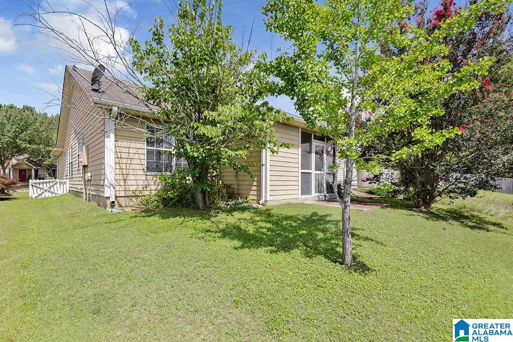 1011 Wyndham Lane Helena, AL 35080 - Photo 3 of 16