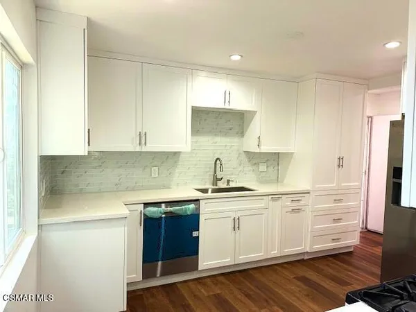 $950,000 | 1520 West 107th Street, Los Angeles, CA 90047