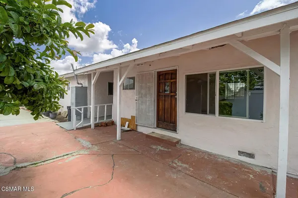 $950,000 | 1520 West 107th Street, Los Angeles, CA 90047