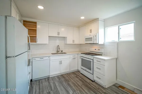 $950,000 | 1520 West 107th Street, Los Angeles, CA 90047