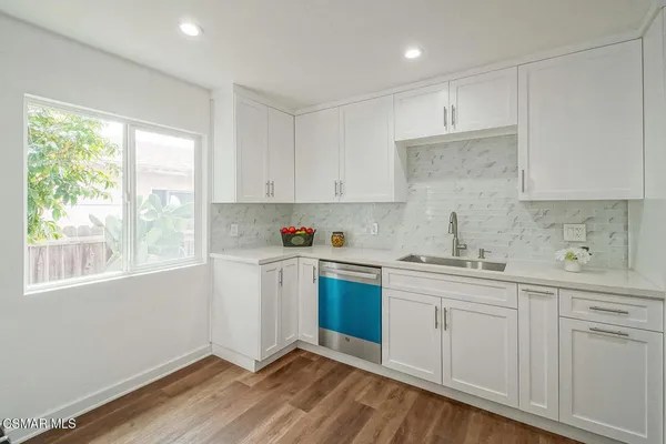 $950,000 | 1520 West 107th Street, Los Angeles, CA 90047