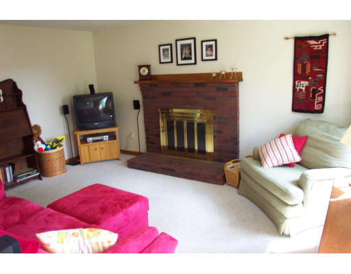 90 Jones Road Hopedale, MA 01747 - Photo 4 of 6 Gallery Image 4