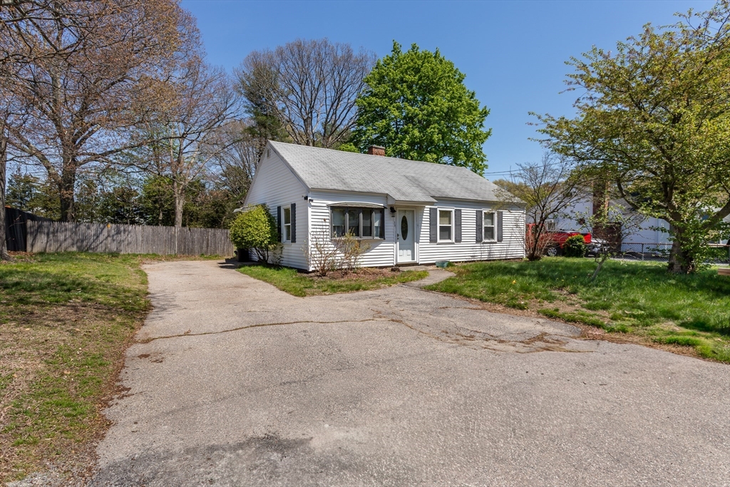 20 Rayburn Road Stoughton, MA 02072 - Photo 2 of 18 Gallery Image 2