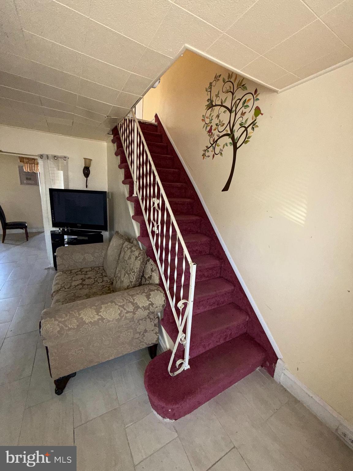 7123 Seaford Road Upper Darby, PA 19082 - Photo 9 of 17