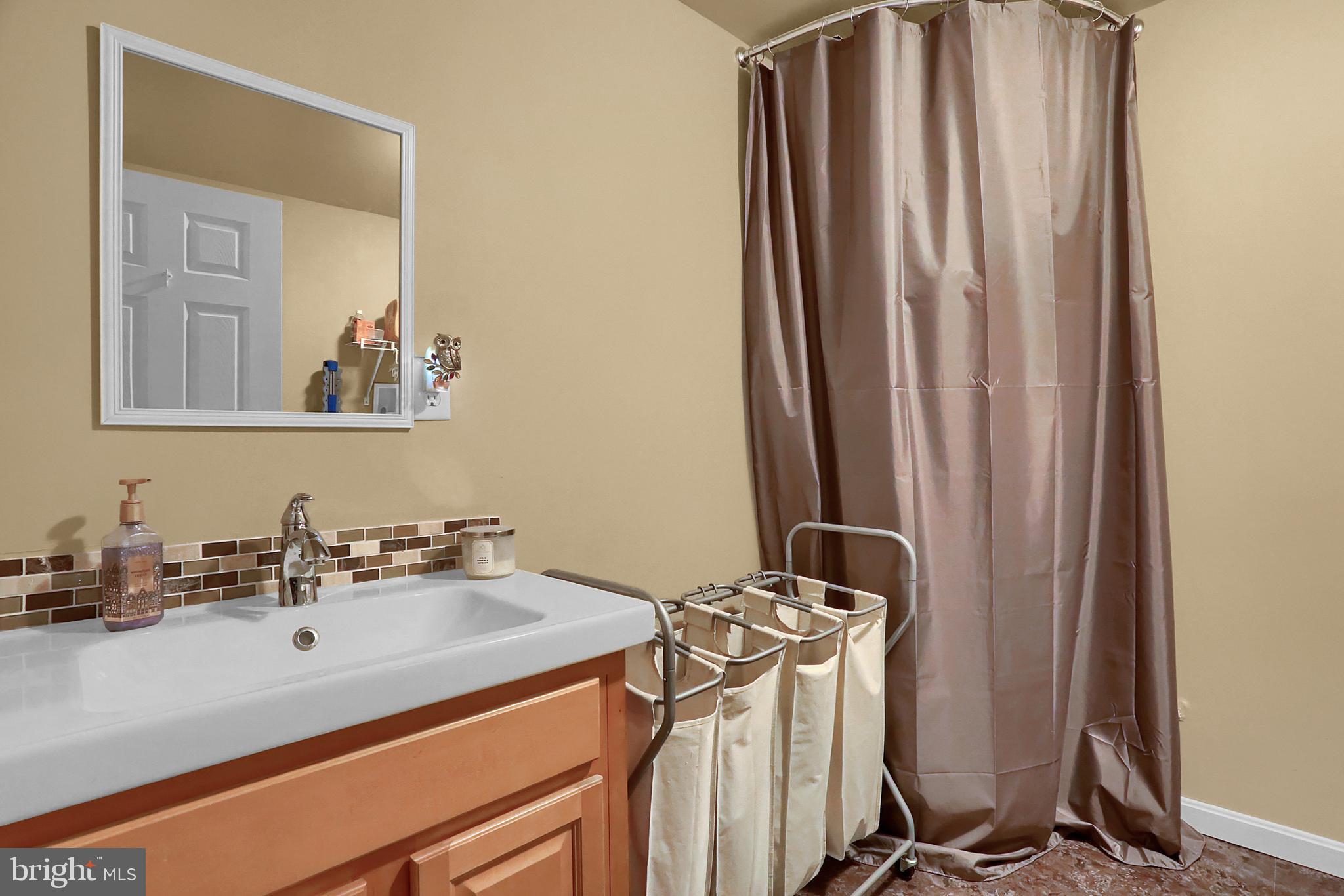 82 Browning Road Lancaster, PA 17602 - Photo 15 of 27 Gallery Image 15