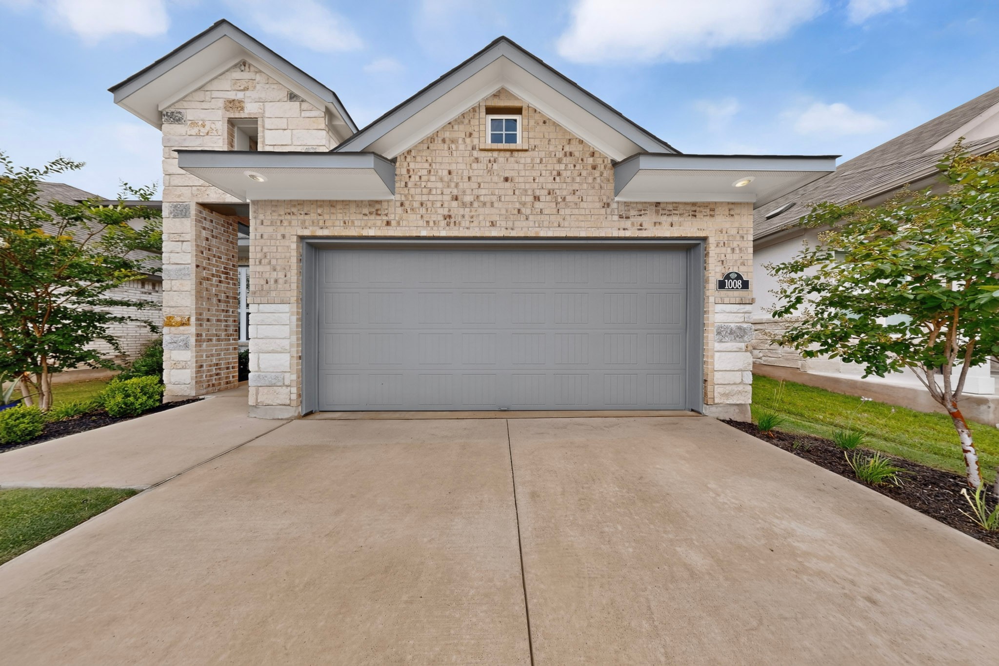 1008 Summer Glen Georgetown, TX 78628 - Photo 2 of 40