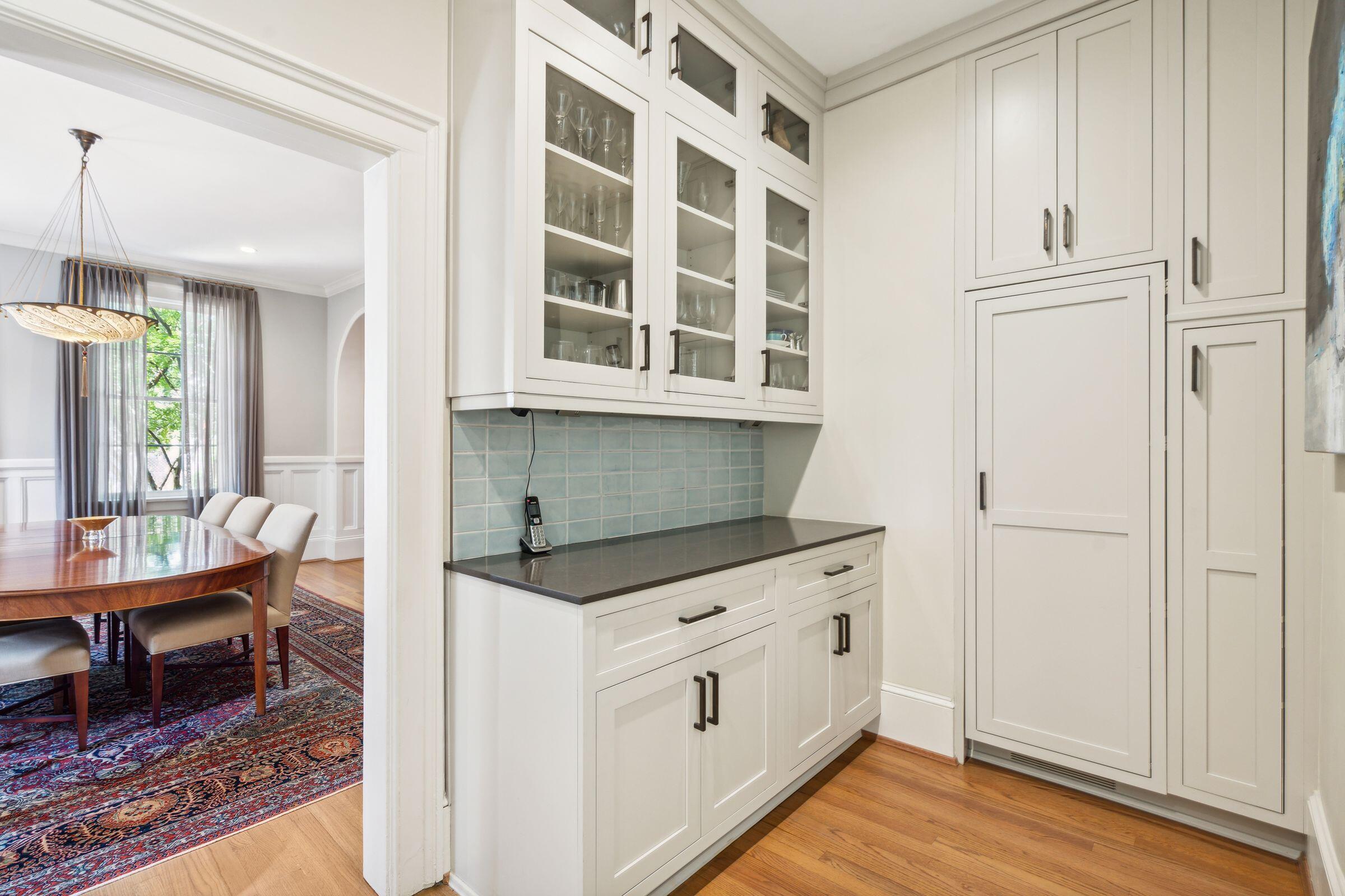 149 South Battery Charleston, SC 29401 - Photo 18 of 45 149 S Battery Pantry