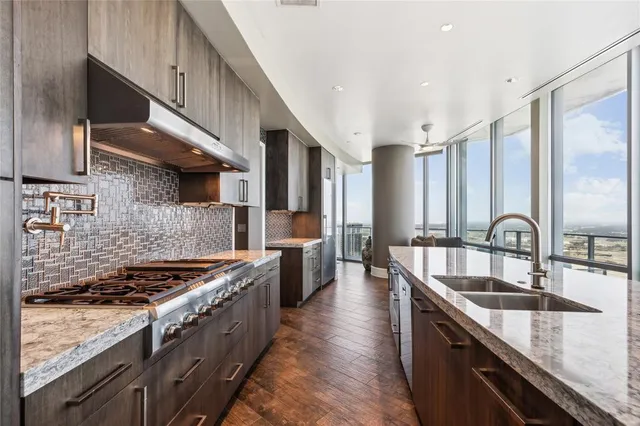$2,699,000 | 1301 Throckmorton Street, Unit 2503, Fort Worth, TX 76102