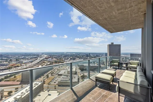 $2,699,000 | 1301 Throckmorton Street, Unit 2503, Fort Worth, TX 76102