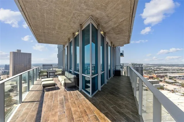 $2,699,000 | 1301 Throckmorton Street, Unit 2503, Fort Worth, TX 76102