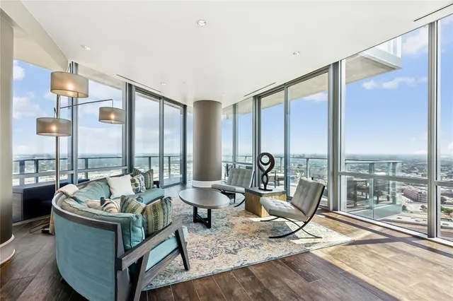 $2,699,000 | 1301 Throckmorton Street, Unit 2503, Fort Worth, TX 76102