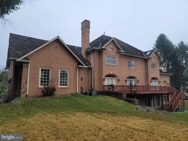 $2,150,000 | 8926 Harvest Square Court, Rockville, MD 20854