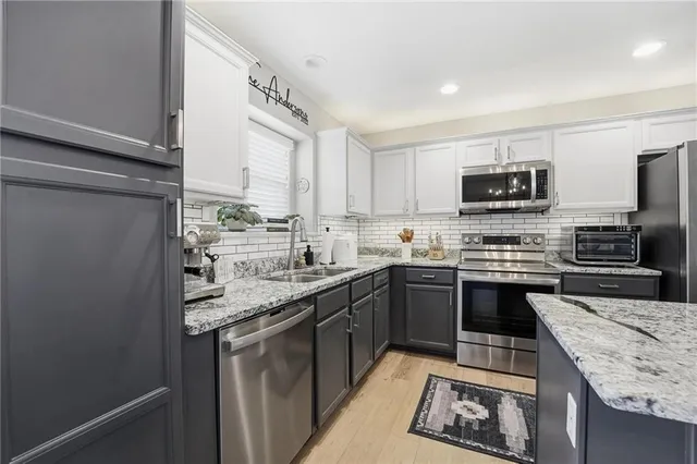 $335,000 | 702 Emily Avenue, Belton, MO 64012