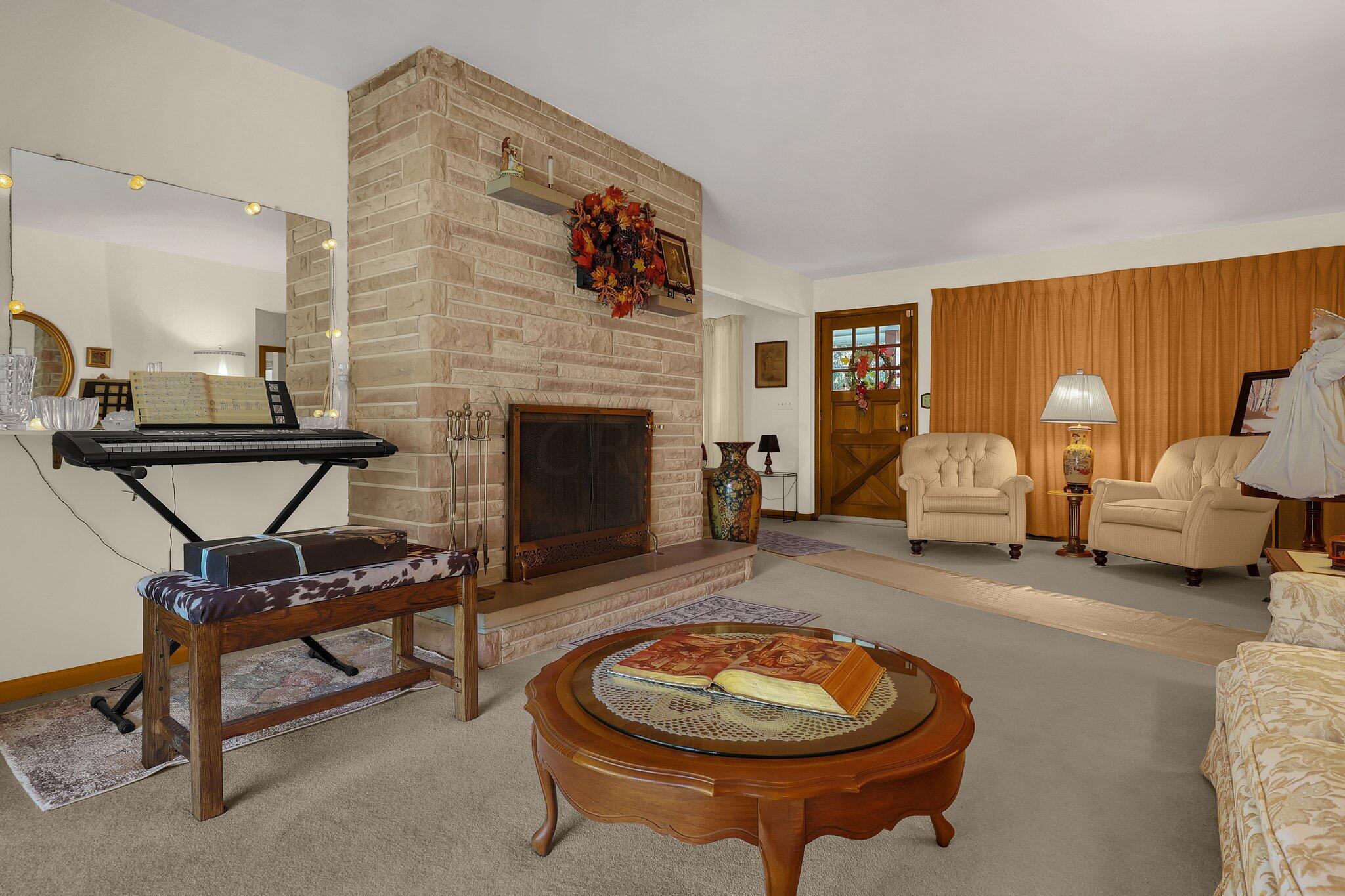 2210 Gantz Road Grove City, OH 43123 - Photo 5 of 35 Living Room w/ fireplace
