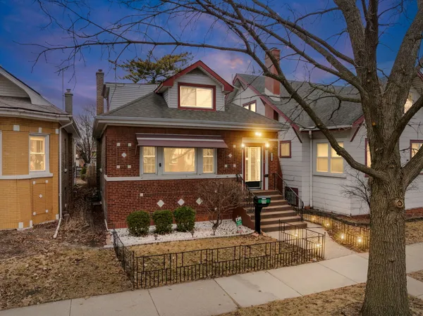 $299,900 | 3601 Euclid Avenue, Berwyn, IL 60402
