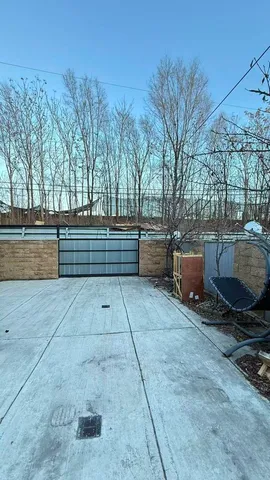 a area with lots of trees in the background