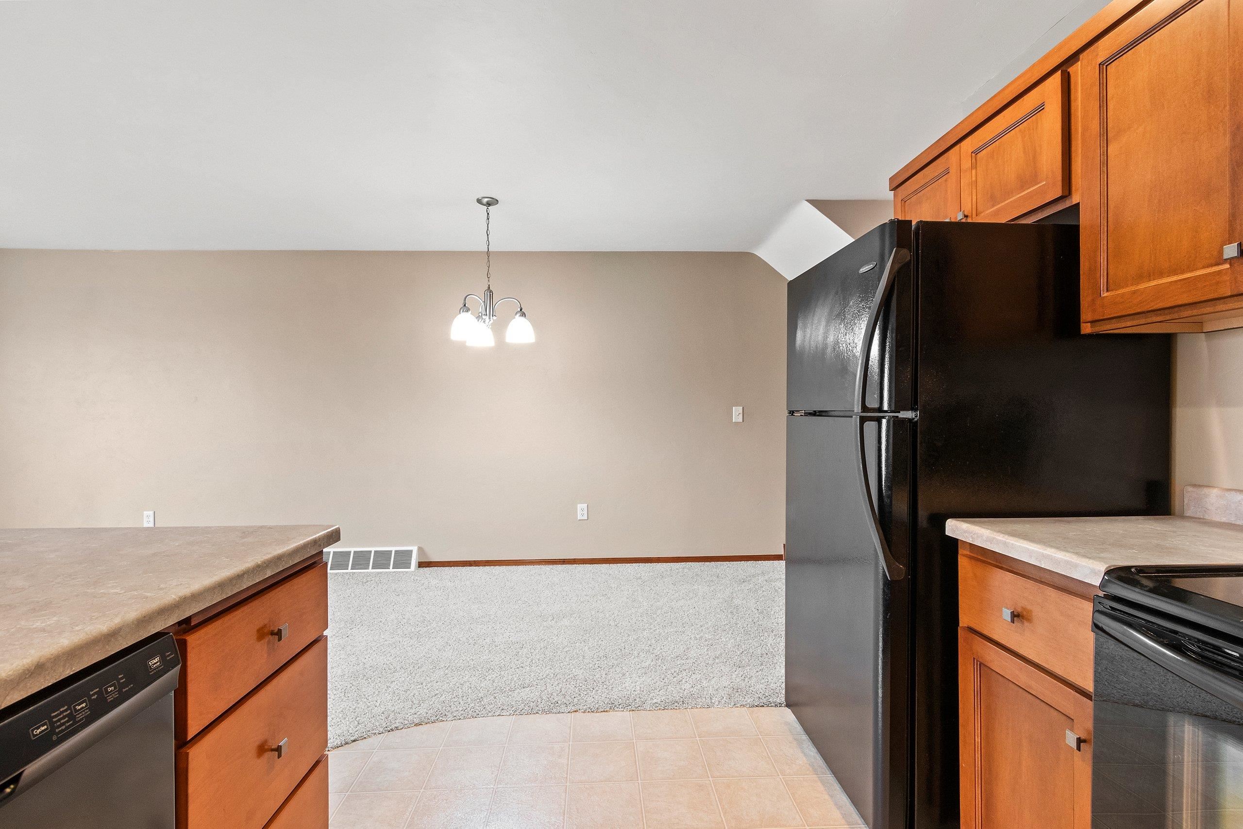 2171 Trailside Lane De Pere, WI 54115 - Photo 12 of 46