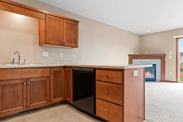 $279,900 | 2171 Trailside Lane, De Pere, WI 54115