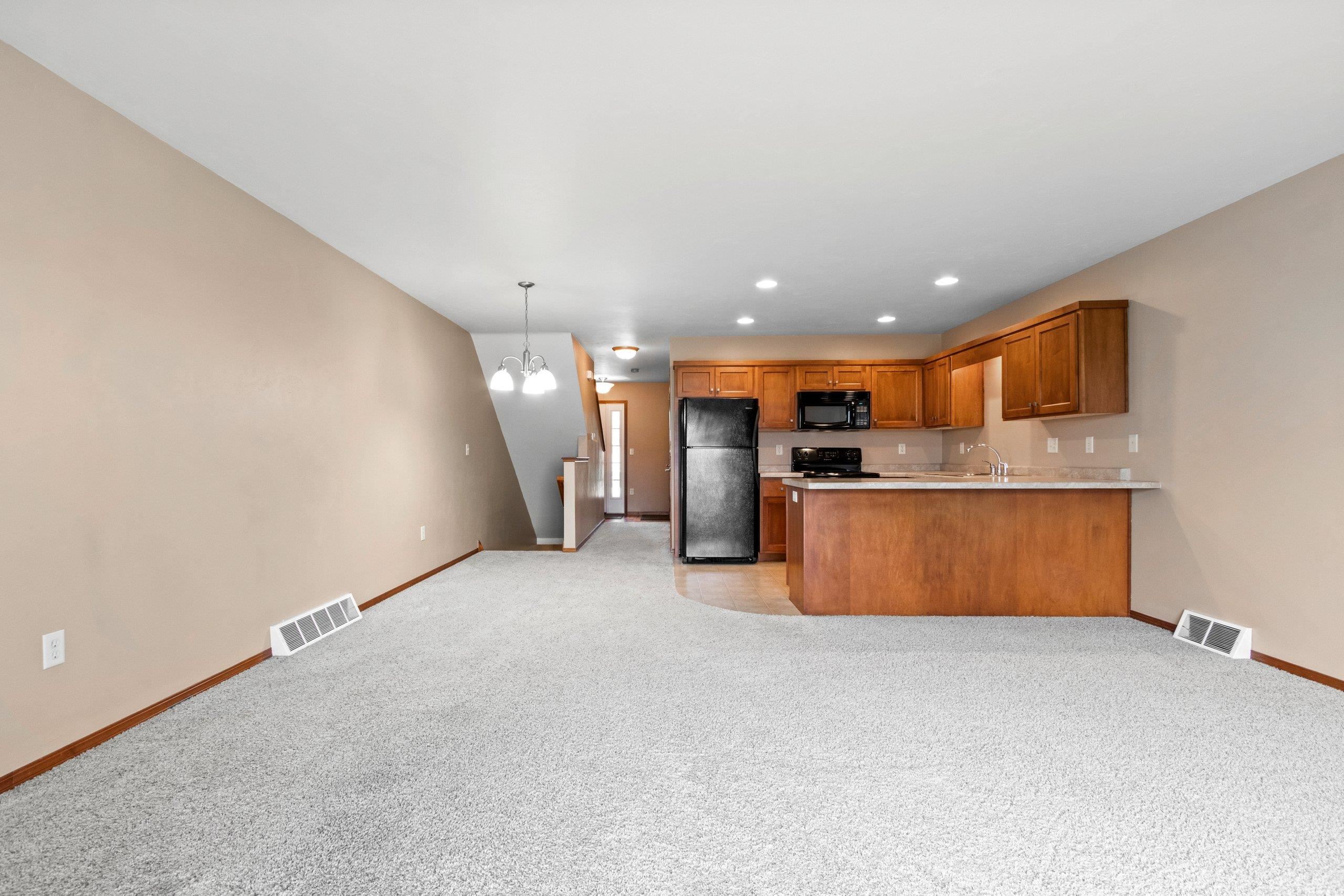 2171 Trailside Lane De Pere, WI 54115 - Photo 17 of 46