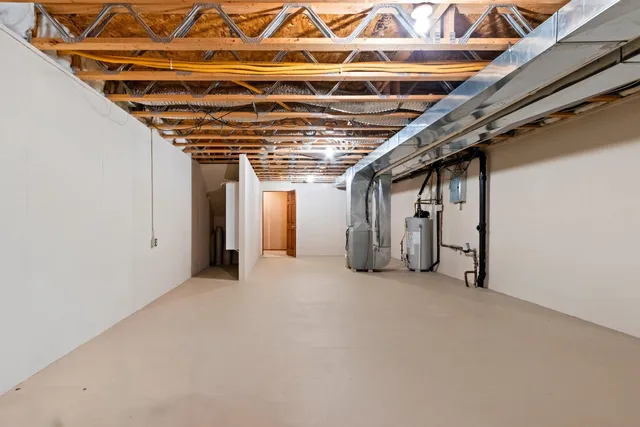 $279,900 | 2171 Trailside Lane, De Pere, WI 54115