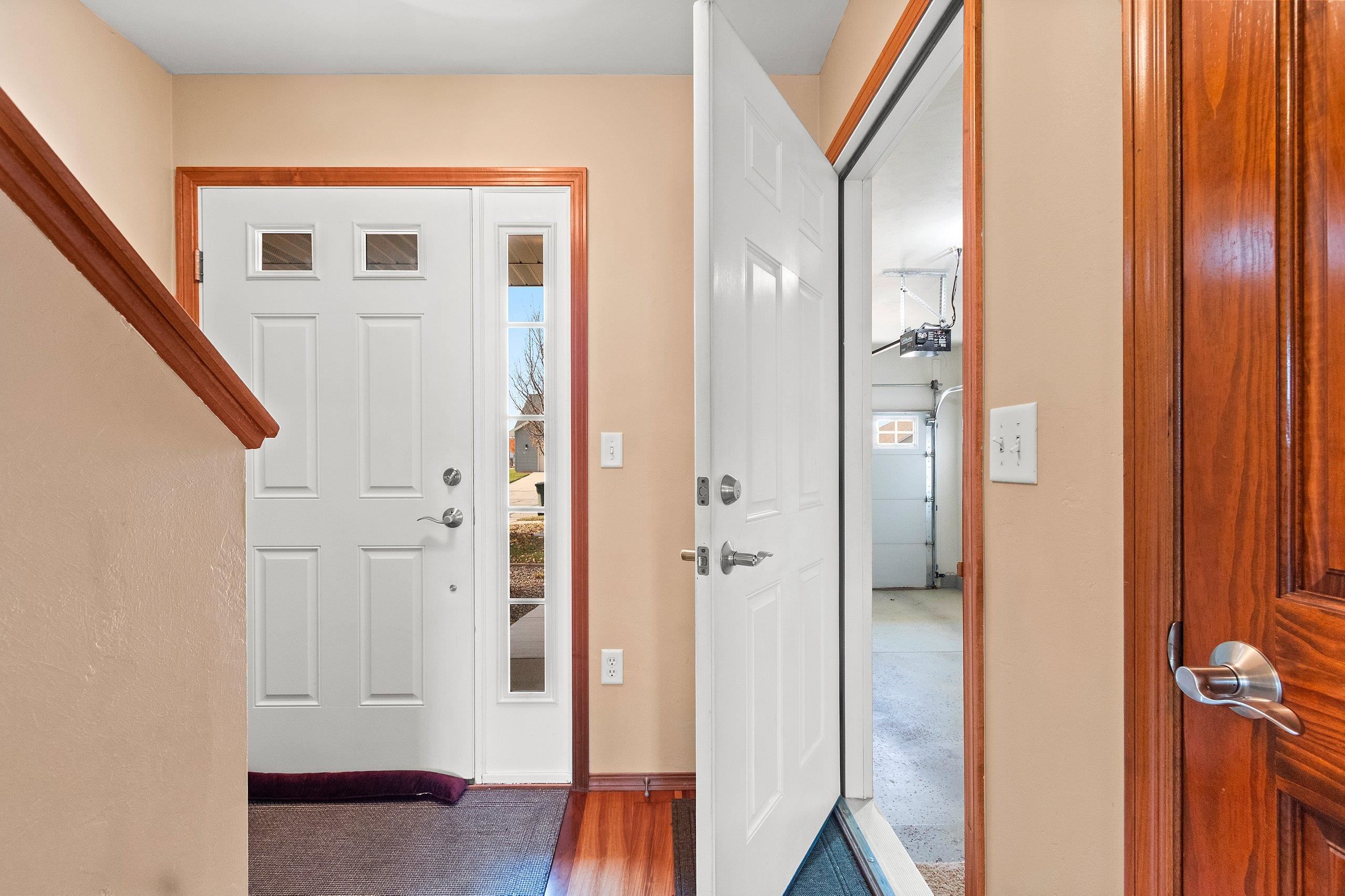 2171 Trailside Lane De Pere, WI 54115 - Photo 5 of 46