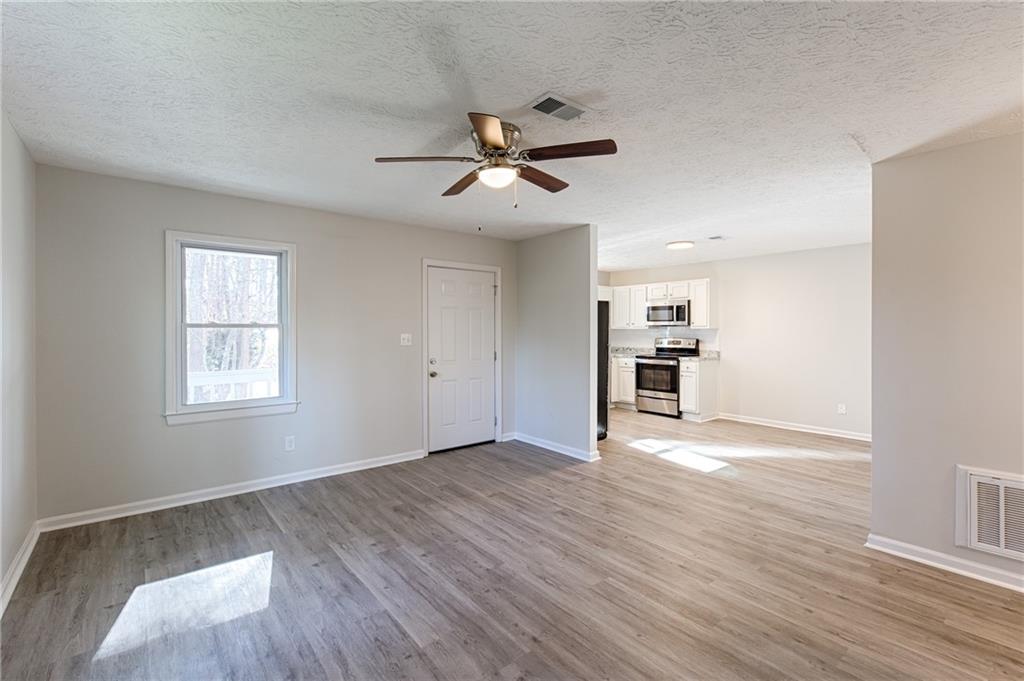 4283 East Paulding Drive, Unit B Dallas, GA 30157 - Photo 5 of 34