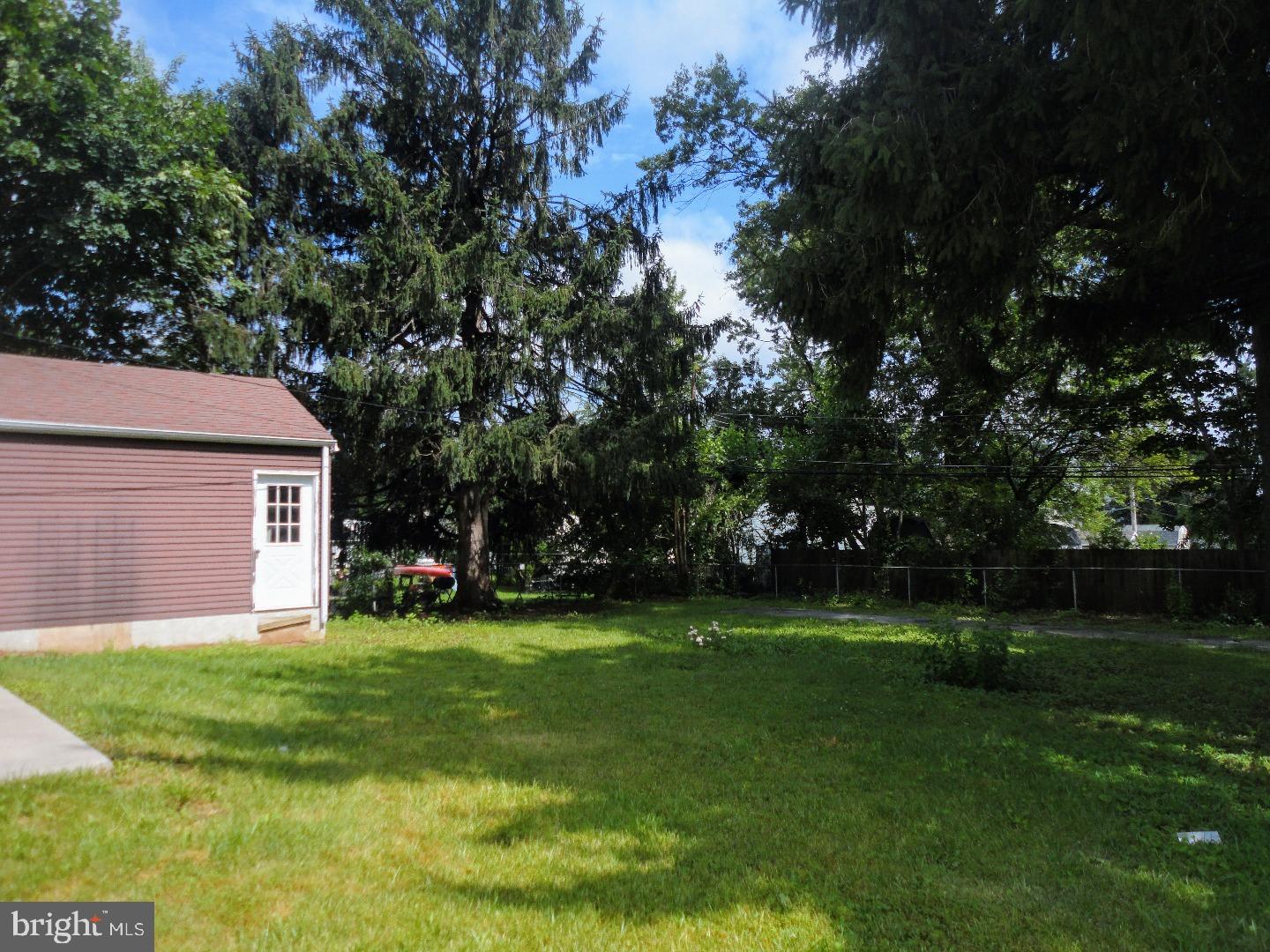 1235 Victoria Road Warminster, PA 18974 - Photo 22 of 23 Exterior