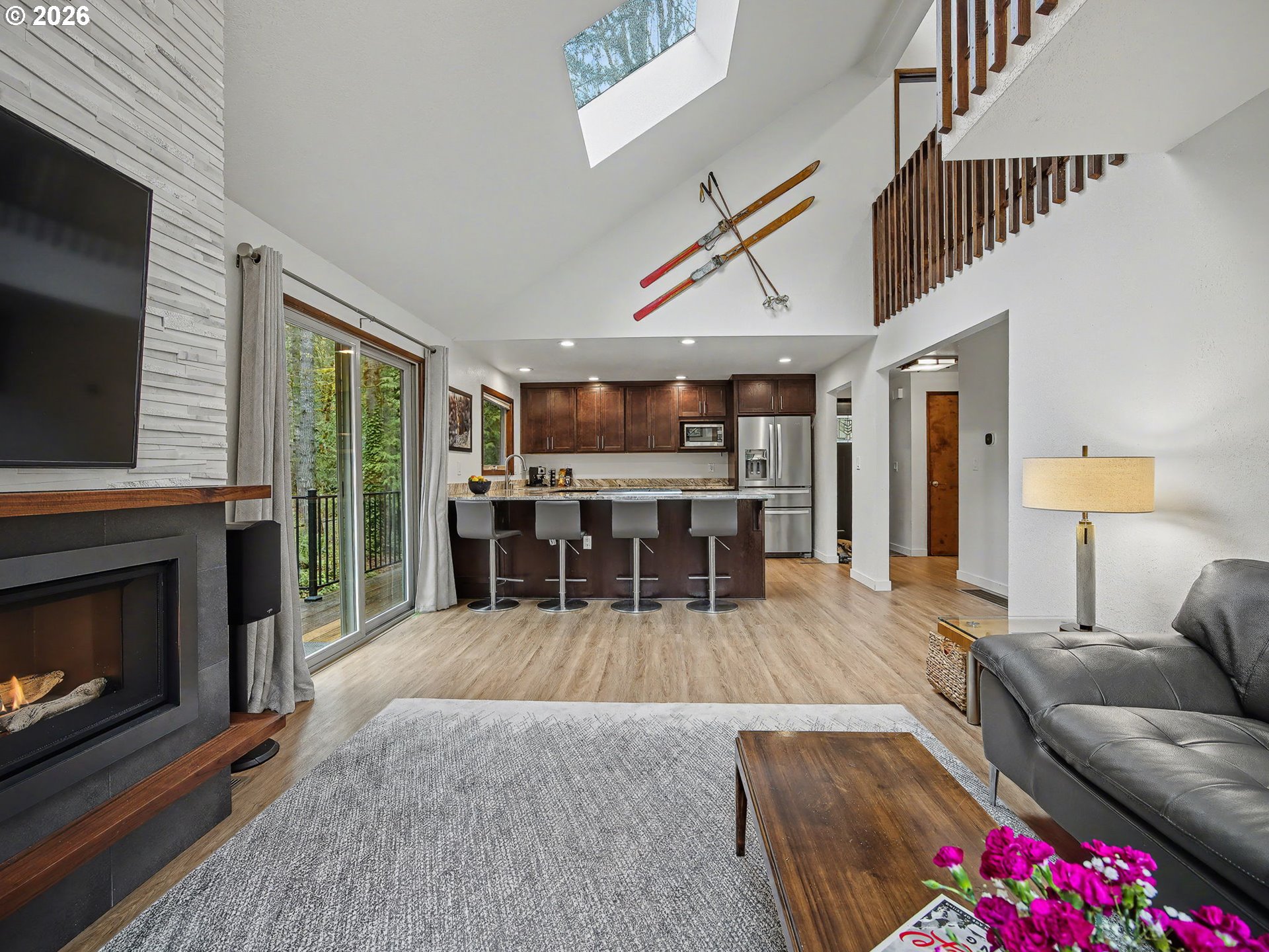 21112 East Mountain Creek Circle Rhododendron, OR 97049 - Photo 7 of 48