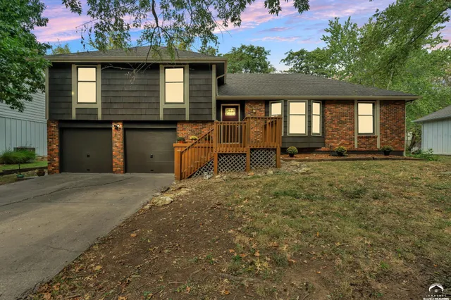 $325,000 | 2556 Jasu Drive, Lawrence, KS 66046