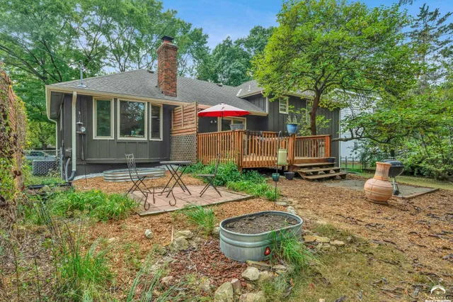 $325,000 | 2556 Jasu Drive, Lawrence, KS 66046