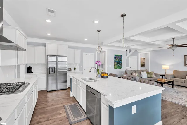 $699,900 | 2 Stony Run Lane, Simpsonville, SC 29681