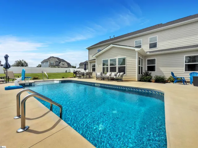 $699,900 | 2 Stony Run Lane, Simpsonville, SC 29681