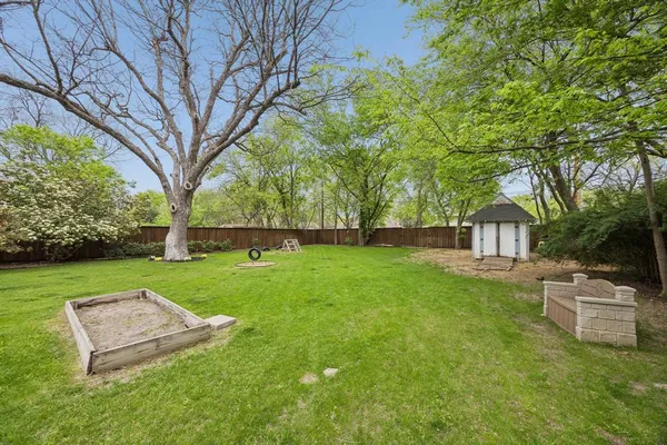 $1,300,000 | 610 North Church Street, McKinney, TX 75069