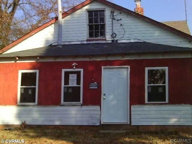 11240 Howard Road Amelia Court House, VA 23002 - Photo 2 of 3 Exterior Back