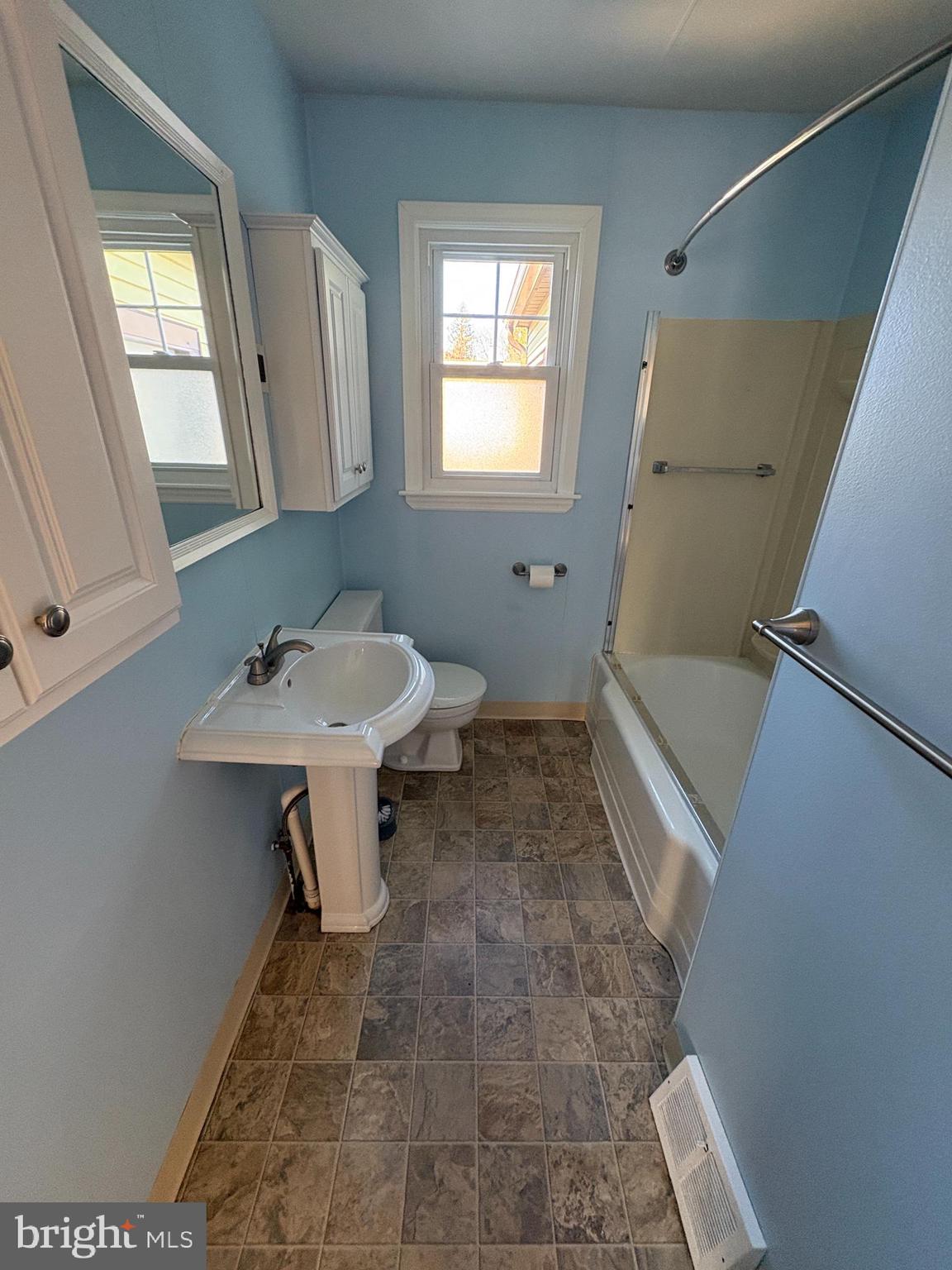 701 Brooke Avenue Magnolia, NJ 08049 - Photo 14 of 17