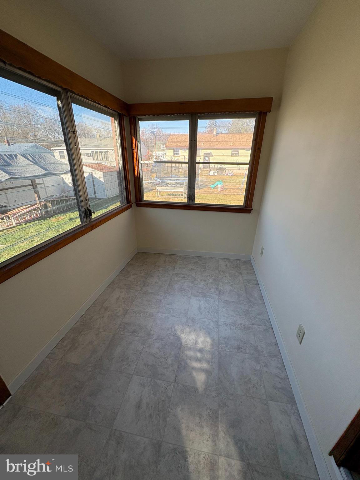 701 Brooke Avenue Magnolia, NJ 08049 - Photo 9 of 17