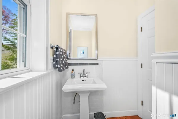 $839,500 | 50 Berkeley Road, Fairfield, CT 06825